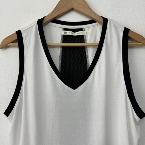 Blanc Noir White and Black V-Neck Tank Top Size Med - Picture 3 of 9